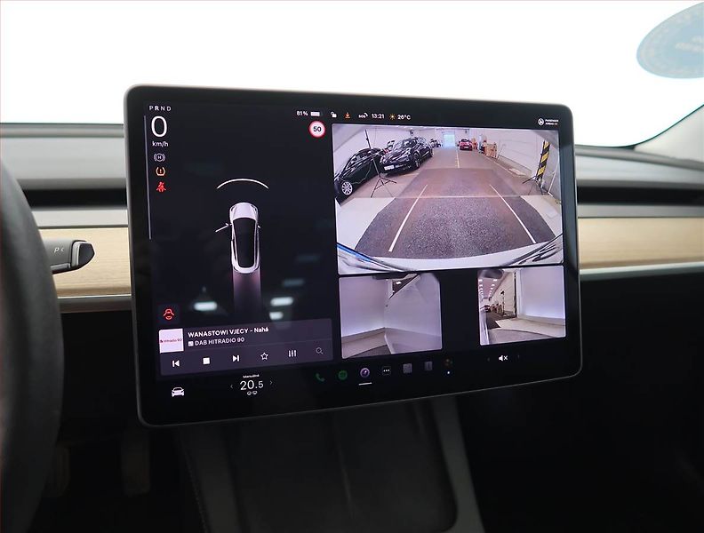 Tesla Model 3 (2021) Long Range 4WD 79kWh, SoH 81% - fotka 16 z 33