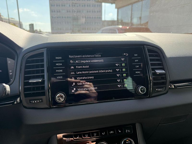 Škoda Karoq Sportline 2.0TDI 110kw DSG - fotka 15 z 26