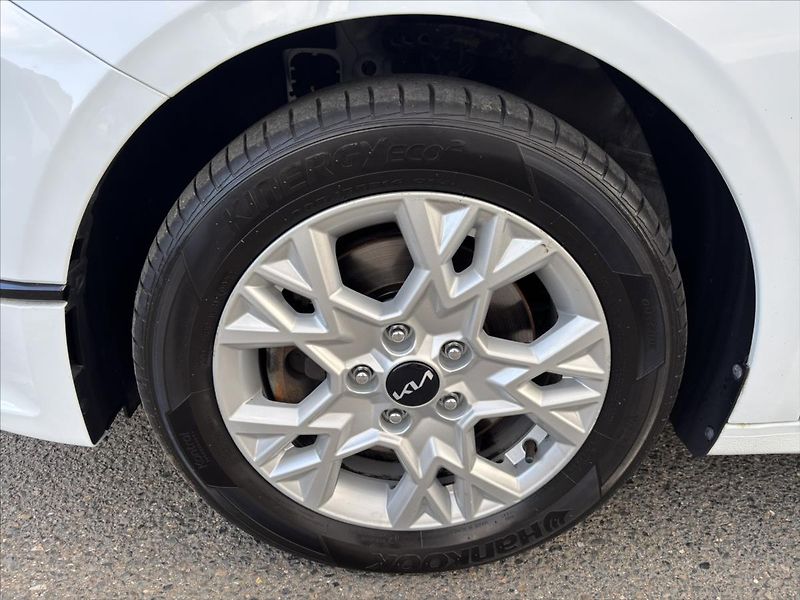 Kia Ceed 1,5 TGDi 118kW TOP ZÁRUKA NAVI - fotka 36 z 40