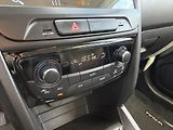 Suzuki Vitara 1.4 BoosterJet 95kW Elegance - náhled 20