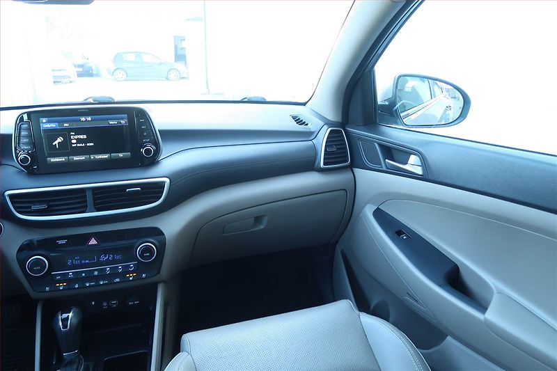 Hyundai Tucson (2018) 1.6 CRDi, Automat, Serv.kniha - fotka 8 z 29