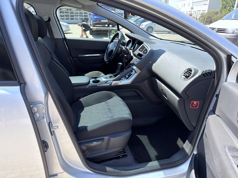 Peugeot 3008 1.6i 88 kW panorama - fotka 12 z 18