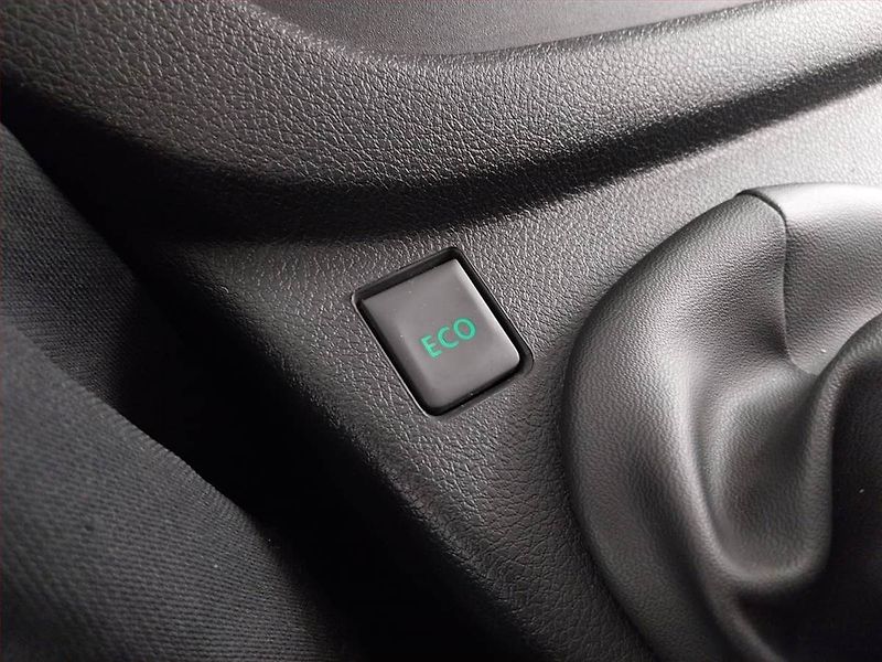 Opel Vivaro (2019) 1.6 BiCDTI, Bus, 6Míst, ČR - fotka 18 z 18