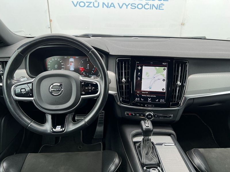 Volvo S90 (2018) D5 AWD R-design Polestar ČR - fotka 15 z 44