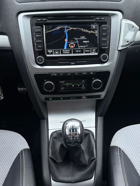 Škoda Octavia (2010) - fotka 18 z 46
