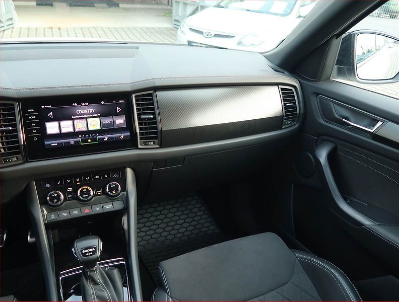 Škoda Kodiaq (2023) 2.0 TDI - fotka 8 z 17