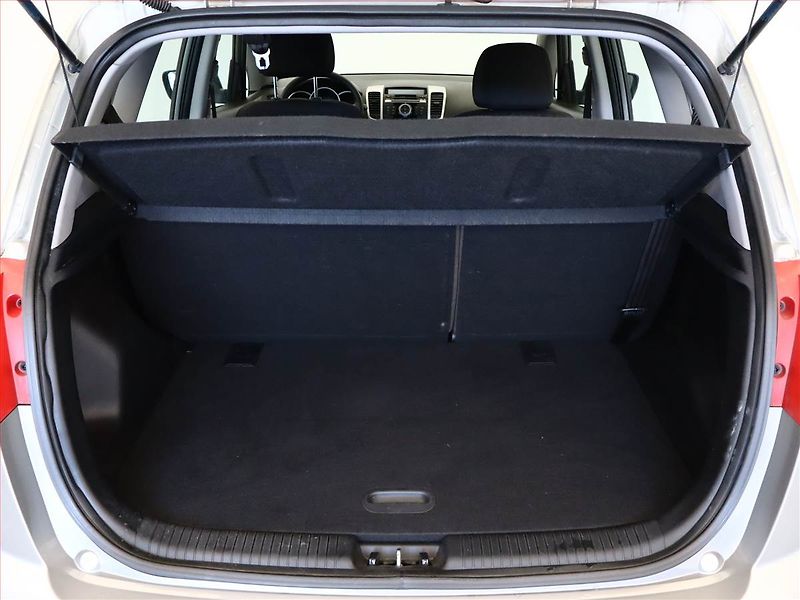 Kia Venga (2014) 1.4 CVVT - fotka 11 z 12