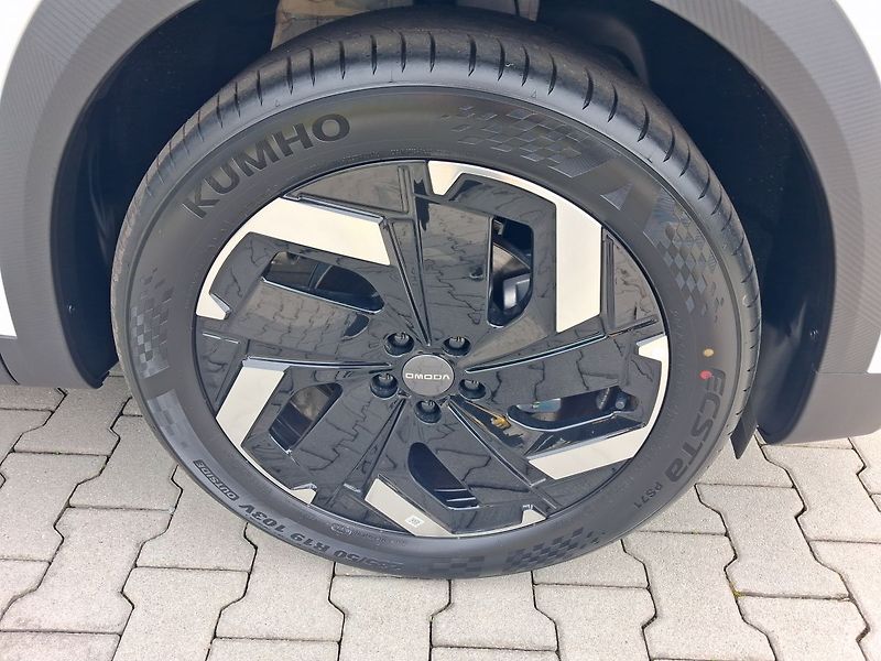 Omoda 7 (2026) Premium 1.6 tGDI ICE AWD - fotka 31 z 31