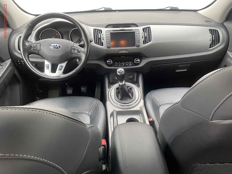 Kia Sportage (2016) 1.6 GDi, Navi, kamera, kůže - fotka 8 z 15