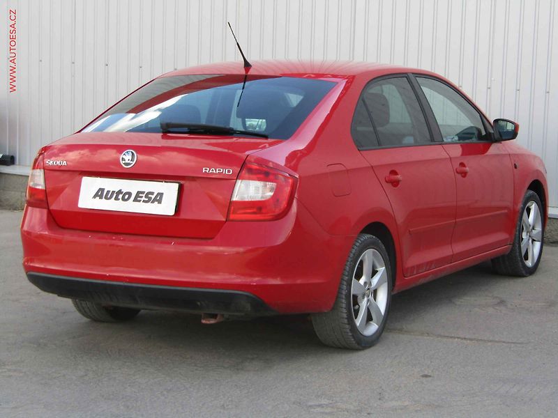 Škoda Rapid (2013) 1.6TDi, ČR, Klima - fotka 4 z 22