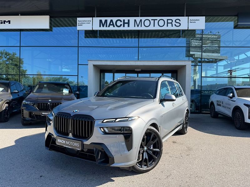 BMW X7 xDrive 40d nátáčecí náprava - fotka 2 z 32