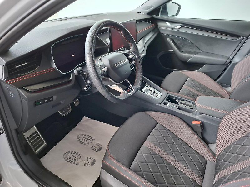 Škoda Octavia (2025) combi RS 2,0 TSI 195 KW 7-STUP - fotka 37 z 43