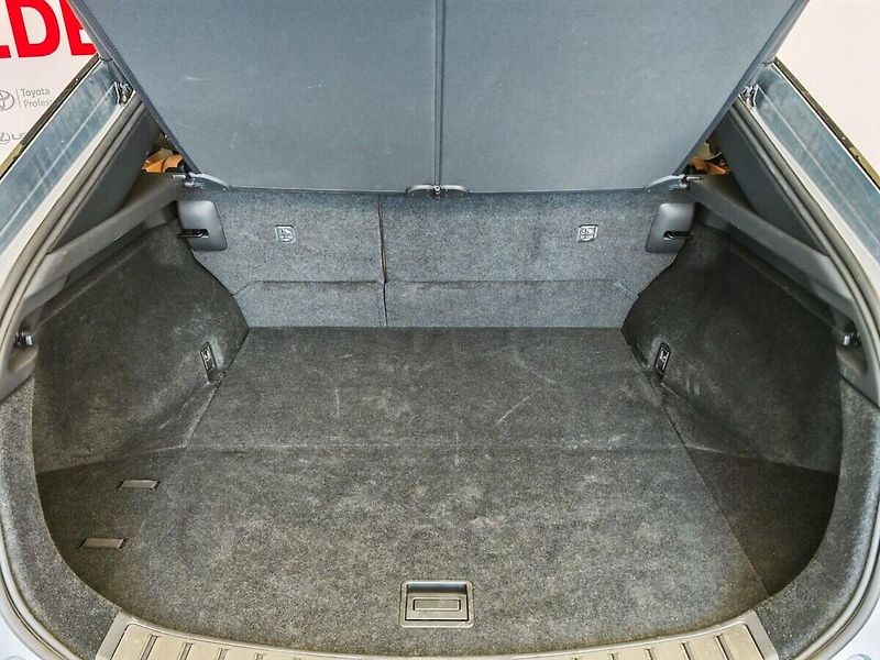 Lexus RZ 450e 450e DIRECT4 LUXURY Elektro 15 - fotka 9 z 39