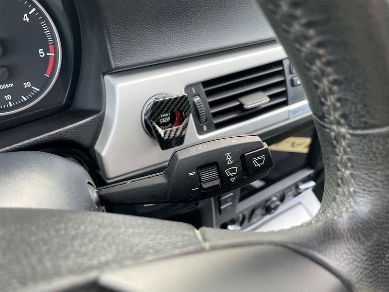 BMW Řada 3 320d Touring - fotka 20 z 30