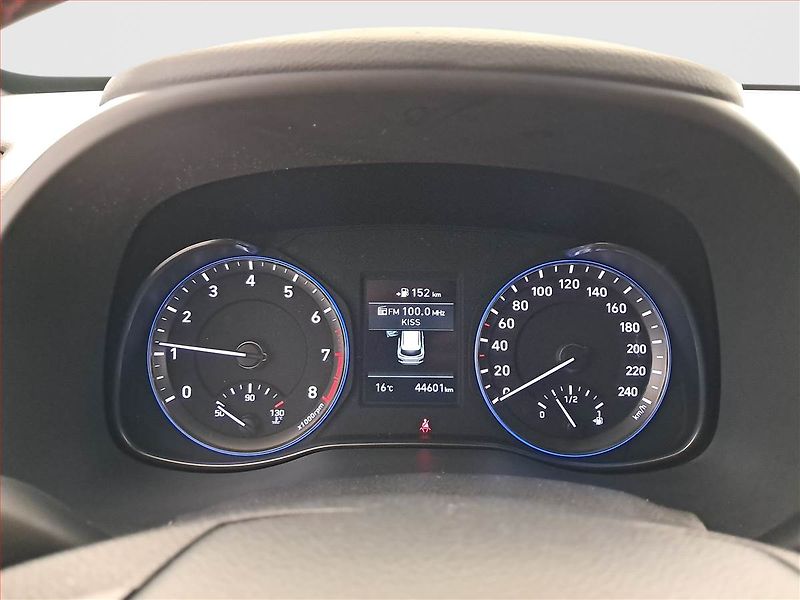Hyundai Kona (2018) 1.0 T-GDI, ČR,1.maj - fotka 11 z 19