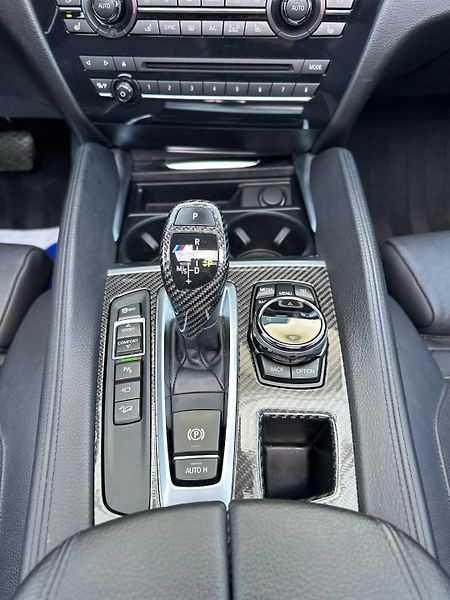 BMW X6 (2015) M50D F16 3.0D XDRIVE 360 - fotka 18 z 37