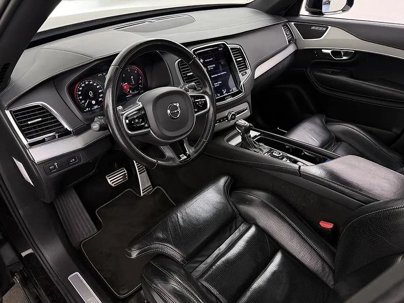 Volvo XC90 2.0D5 173 Aut. R-Desing AWD TZ - fotka 3 z 13