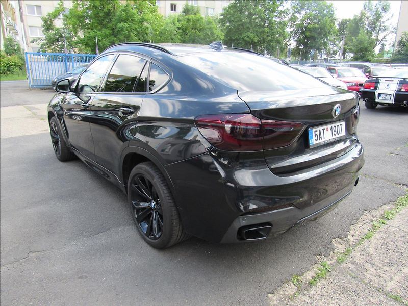 BMW X6 3,0 d xDrive30d 190kW - fotka 4 z 33
