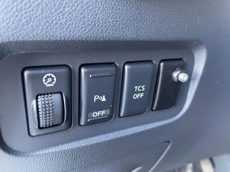 Renault Koleos (2011) BOSE 2,0dCi 175k 4x4 - fotka 22 z 27