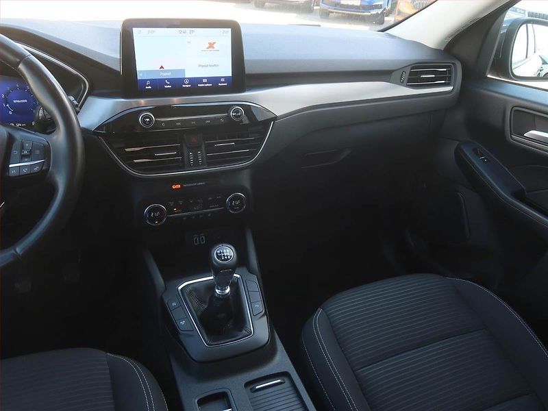 Ford Kuga (2022) Titanium 1.5 EcoBoost - fotka 8 z 16