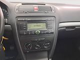Škoda Octavia (2006) 1.6, Serv.kniha, nová STK - náhled 12