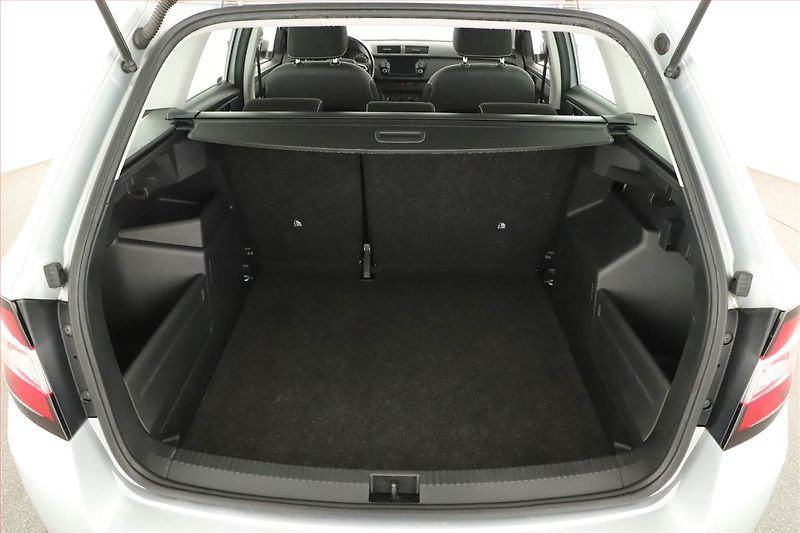 Škoda Fabia (2019) 1.0 TSI - fotka 11 z 11