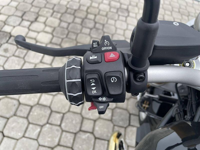 BMW R 12 NineT - fotka 11 z 12