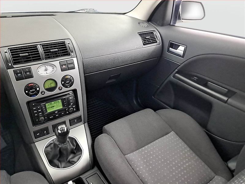 Ford Mondeo (2003) 2.0 TDCi, jezdí výborně - fotka 8 z 15