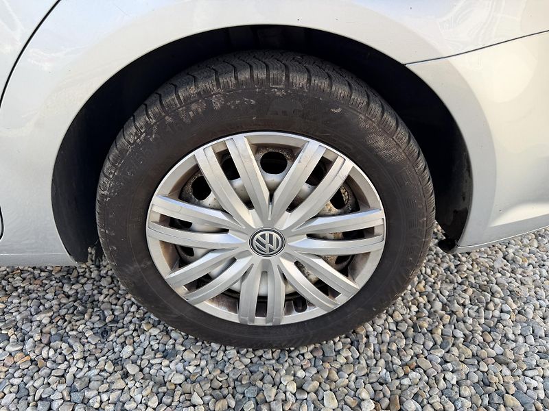 Volkswagen Touran 1,6 TDi/77kW - Webasto,TZ,... - fotka 54 z 60