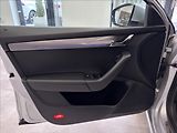 Škoda Octavia 2.0 TDI 110KW GreenLine - náhled 8