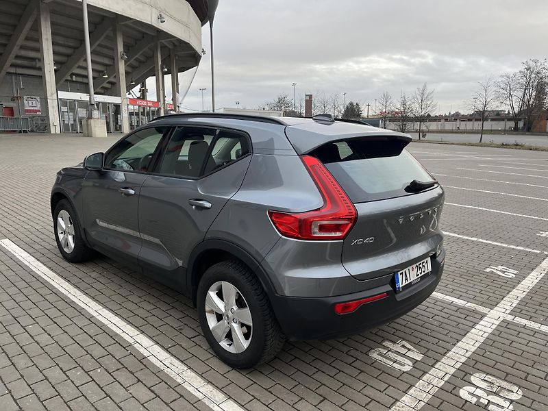 Volvo XC40 D3 Automat ČR 1.majitel - fotka 20 z 45