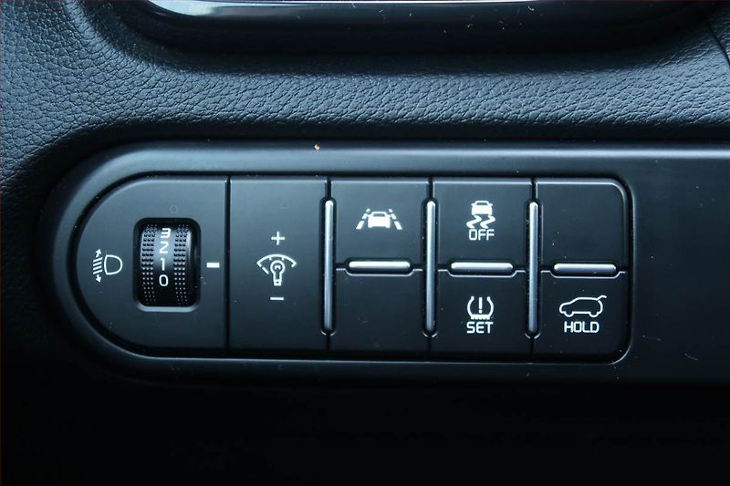 Kia XCeed (2020) 1.6 CRDi, Automat, Serv.kniha - fotka 22 z 26