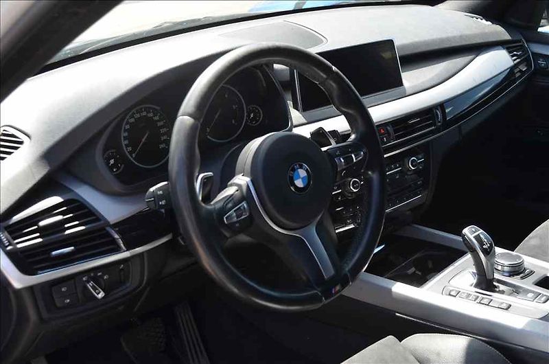 BMW X5 (2016) 2,0 - fotka 16 z 26