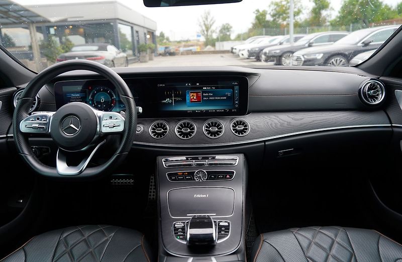 Mercedes-Benz CLS 400d AMG/4Matic/340 PS/Edice 1 - fotka 26 z 50