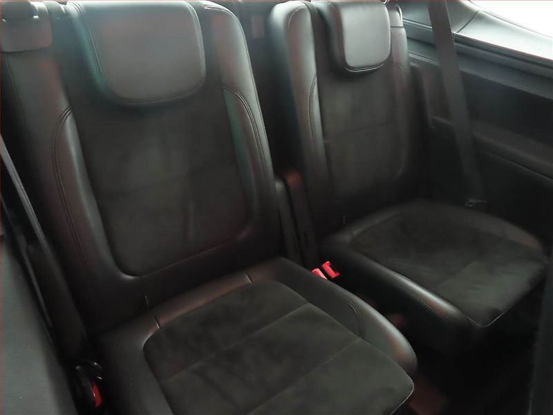 Volkswagen Sharan (2011) Highline 2.0 TDI, 4X4, 7 míst - fotka 17 z 18