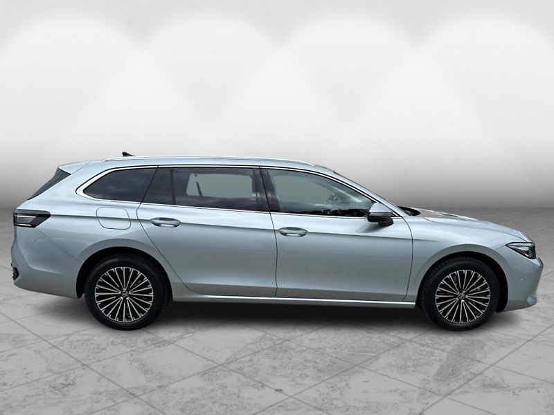 Volkswagen Passat Elegance 2,0 TDI 142 kW 4MOT - fotka 7 z 26