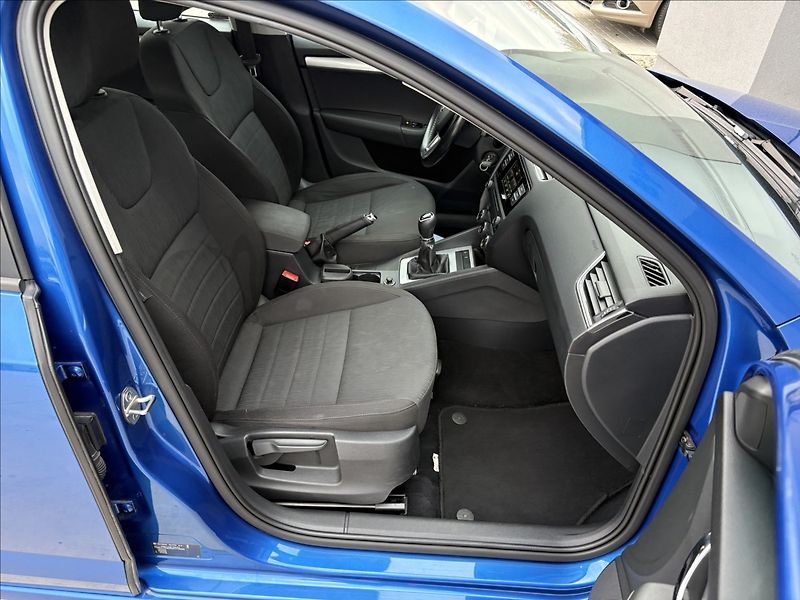 Škoda Octavia 2,0 TDI 110 KW STYLE - fotka 16 z 23