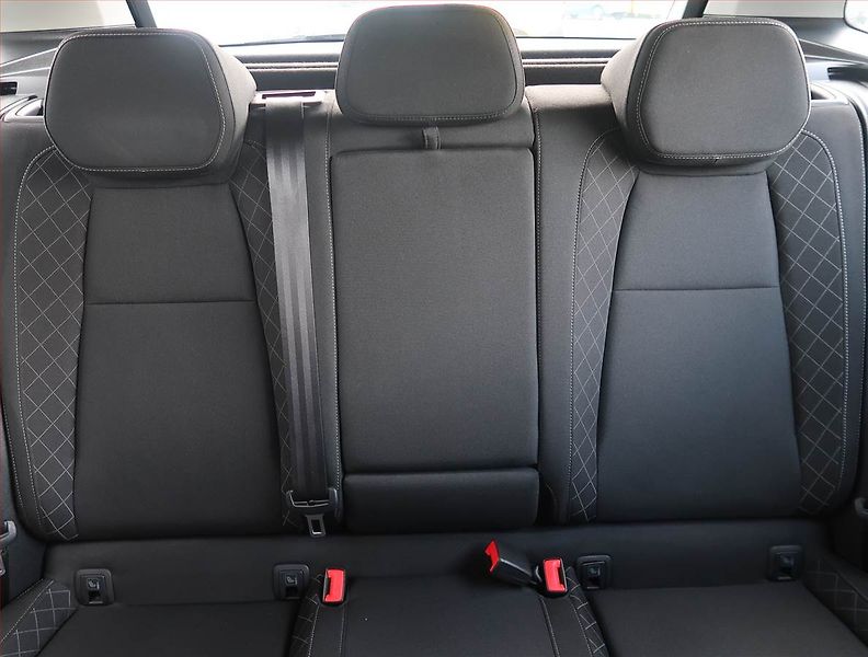 Škoda Karoq (2020) 1.6 TDI - fotka 10 z 22