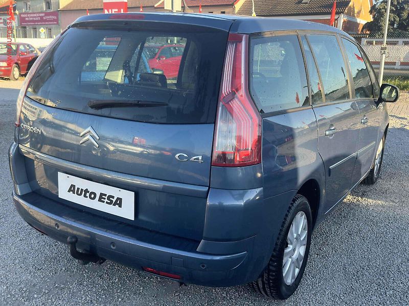 Citroën Grand C4 Picasso (2010) 1.6 HDi 7míst, 1.maj, autoAC - fotka 4 z 20