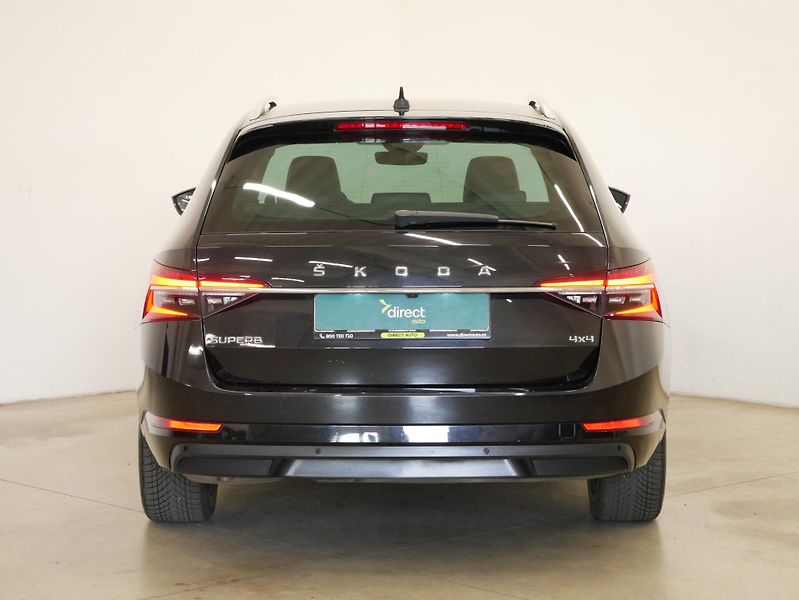 Škoda Superb - fotka 6 z 30