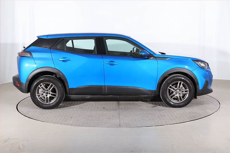 Peugeot 2008 (2020) 1.2 PureTech, Serv.kniha - fotka 6 z 24
