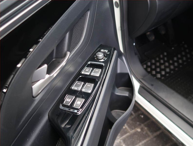 SsangYong Korando (2020) Style 1.5 T-GDI, 4X4 - fotka 16 z 18