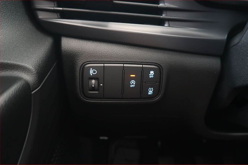 Hyundai Bayon (2022) Comfort Club 1.2 i, Serv.kniha - fotka 16 z 16