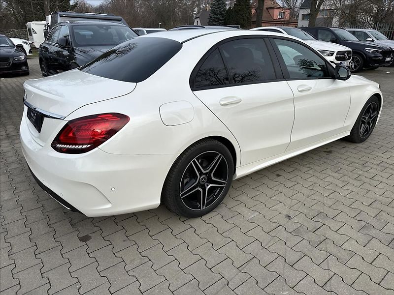 Mercedes-Benz Třídy C 180 AMG,Aut. multibeam - fotka 6 z 31