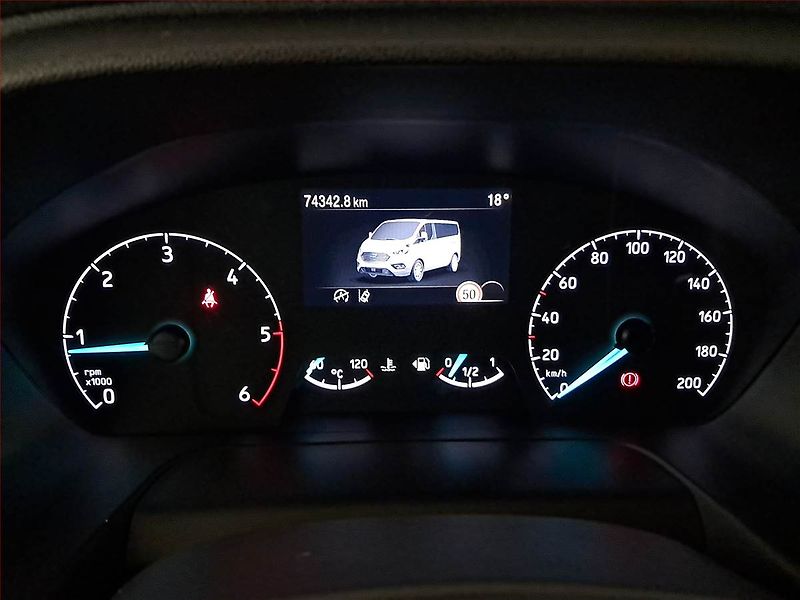 Ford Tourneo Custom (2022) Titanium 2.0 EcoBlue mHEV, ČR - fotka 11 z 21