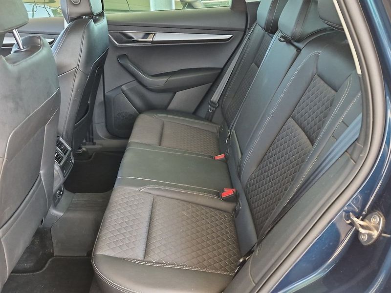 Škoda Karoq Style Plus 1,5 TSi 110 kW DSG - fotka 11 z 27