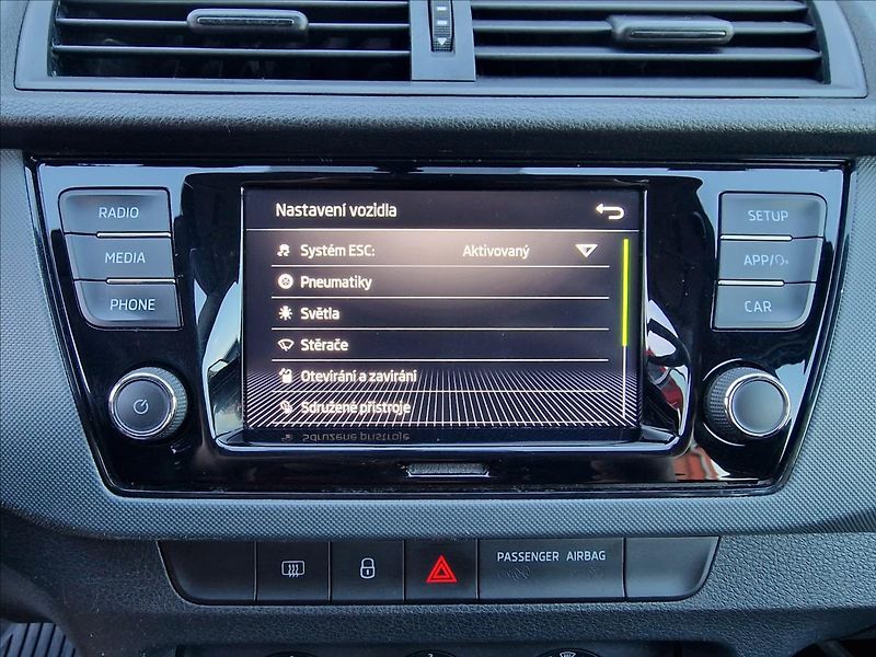 Škoda Fabia 1.0 TSI Combi Tour, ČR, 1.Maj - fotka 28 z 45
