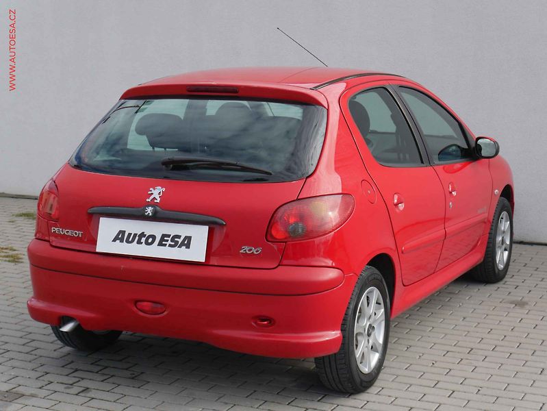 Peugeot 206 (2008) 1.4i, ČR, Klima - fotka 4 z 15