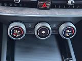 Škoda Superb 2,0 TDi DSG 4x4 L&K Tažné z. 1 - náhled 23