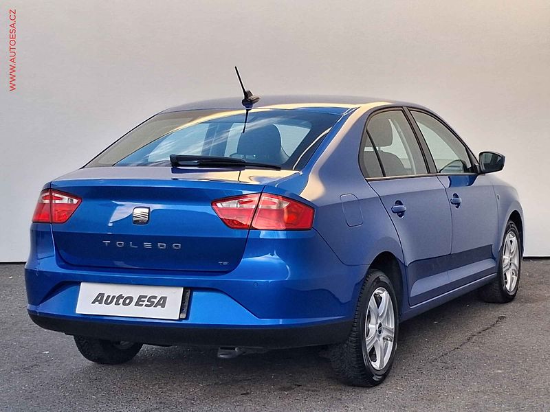 Seat Toledo (2013) 1.2 TSi, Style, navi, park - fotka 4 z 16